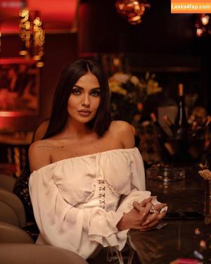 beatrix ramosaj photo #0135