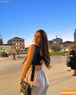 beatrix ramosaj photo #0137