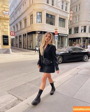 beatrix ramosaj photo #0230