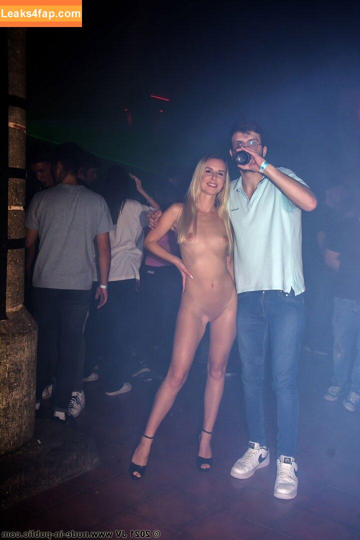 Beautiful Girls Groped / Fondled / Touched by Strangers / thesafecityapp leaked photo photo #0027