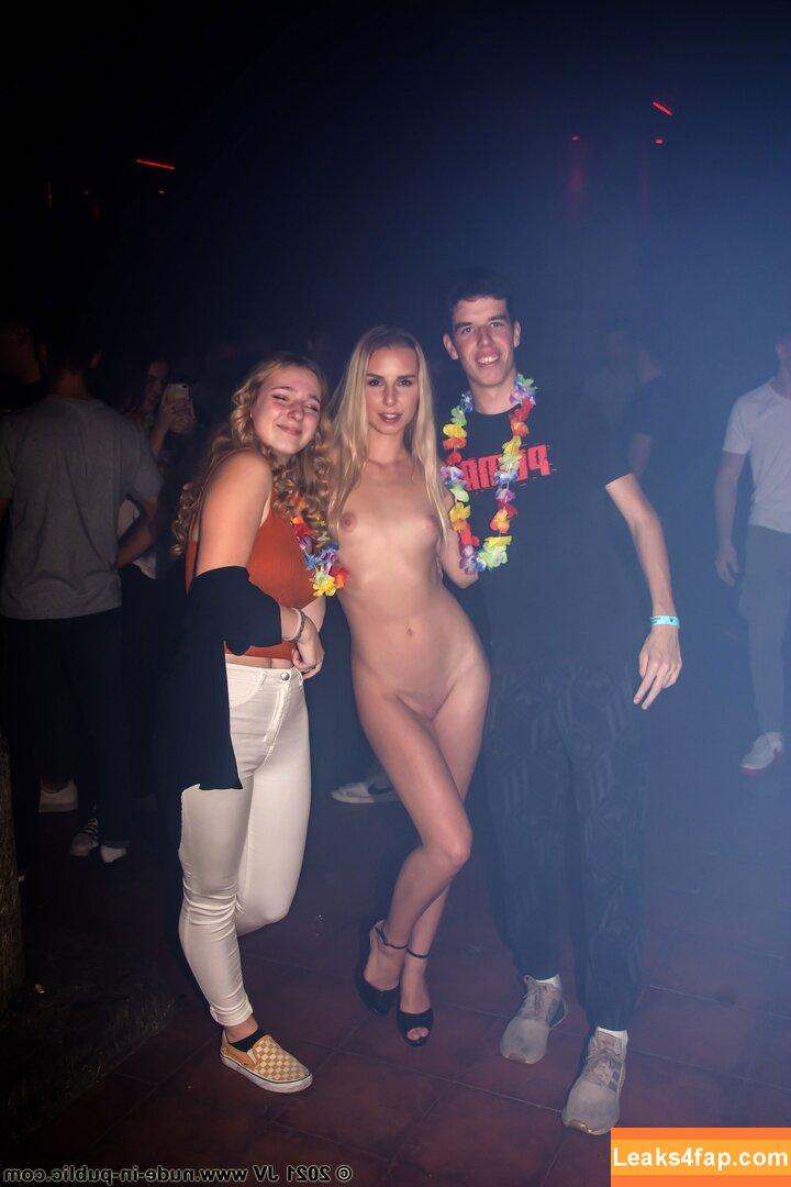 Beautiful Girls Groped / Fondled / Touched by Strangers / thesafecityapp leaked photo photo #0040