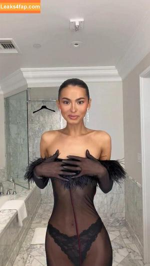 Beca Michie photo #0053