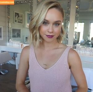 Becca Tobin photo #0020