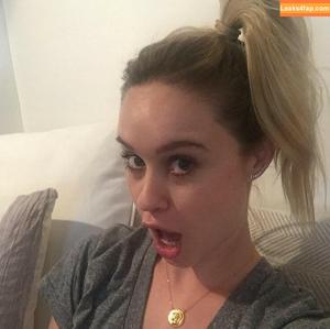 Becca Tobin photo #0022