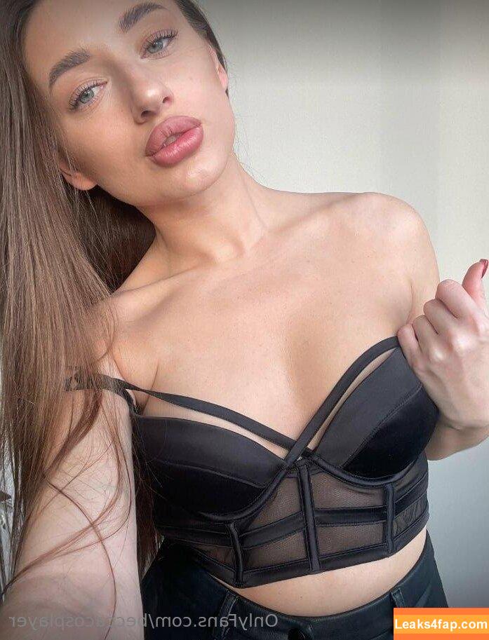 beccacosplayer / becca.cosplay leaked photo photo #0074