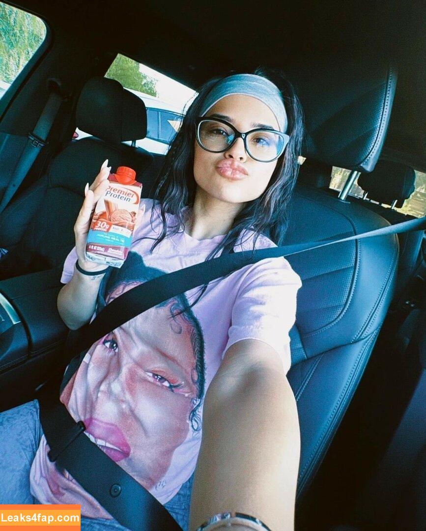 Becky G / Reggaeton singer / iambeckyg leaked photo photo #0432
