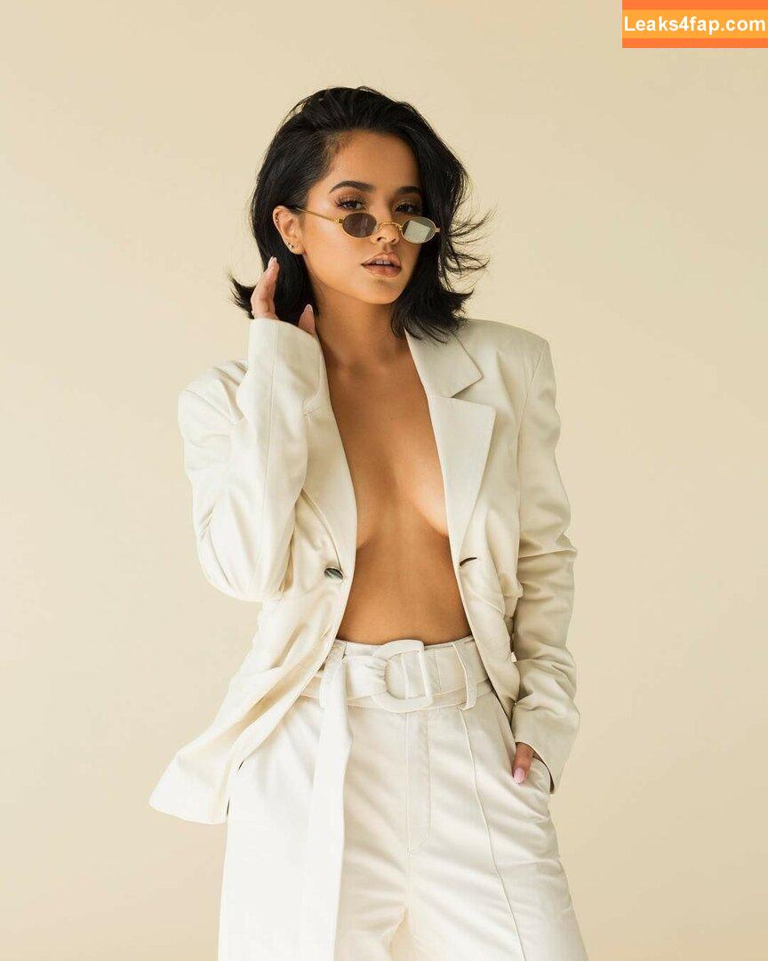 Becky G / Reggaeton singer / iambeckyg / missbeckyfeet leaked photo photo #1000