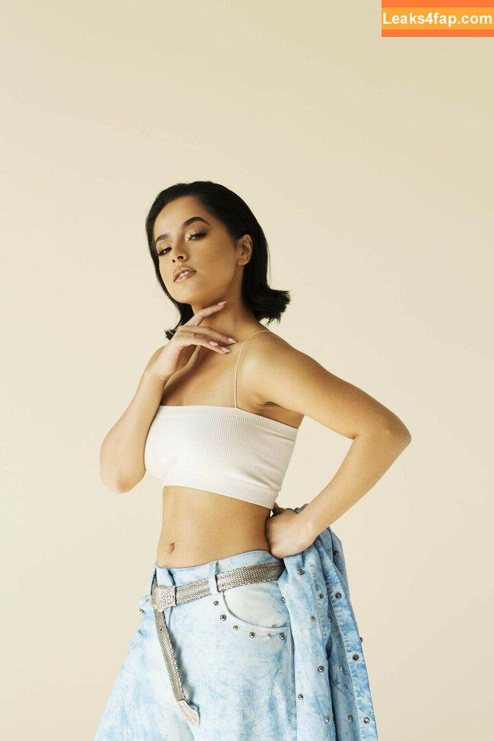 Becky G / Reggaeton singer / iambeckyg / missbeckyfeet leaked photo photo #1007