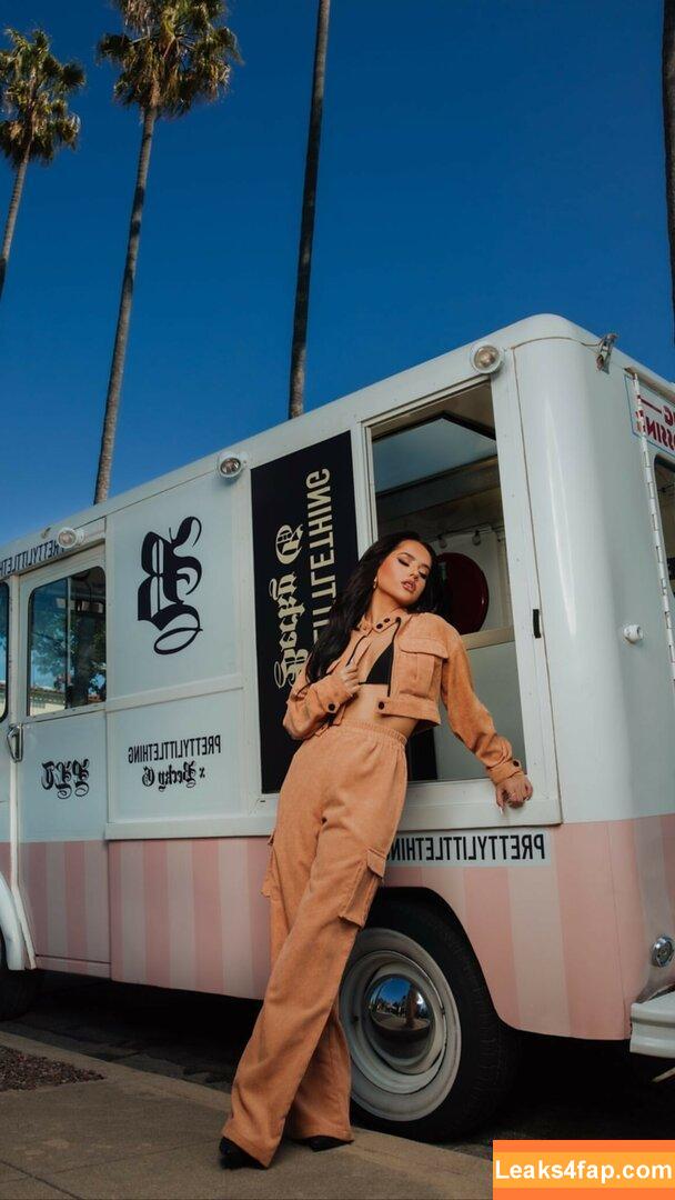 Becky G / Reggaeton singer / iambeckyg / missbeckyfeet leaked photo photo #1017