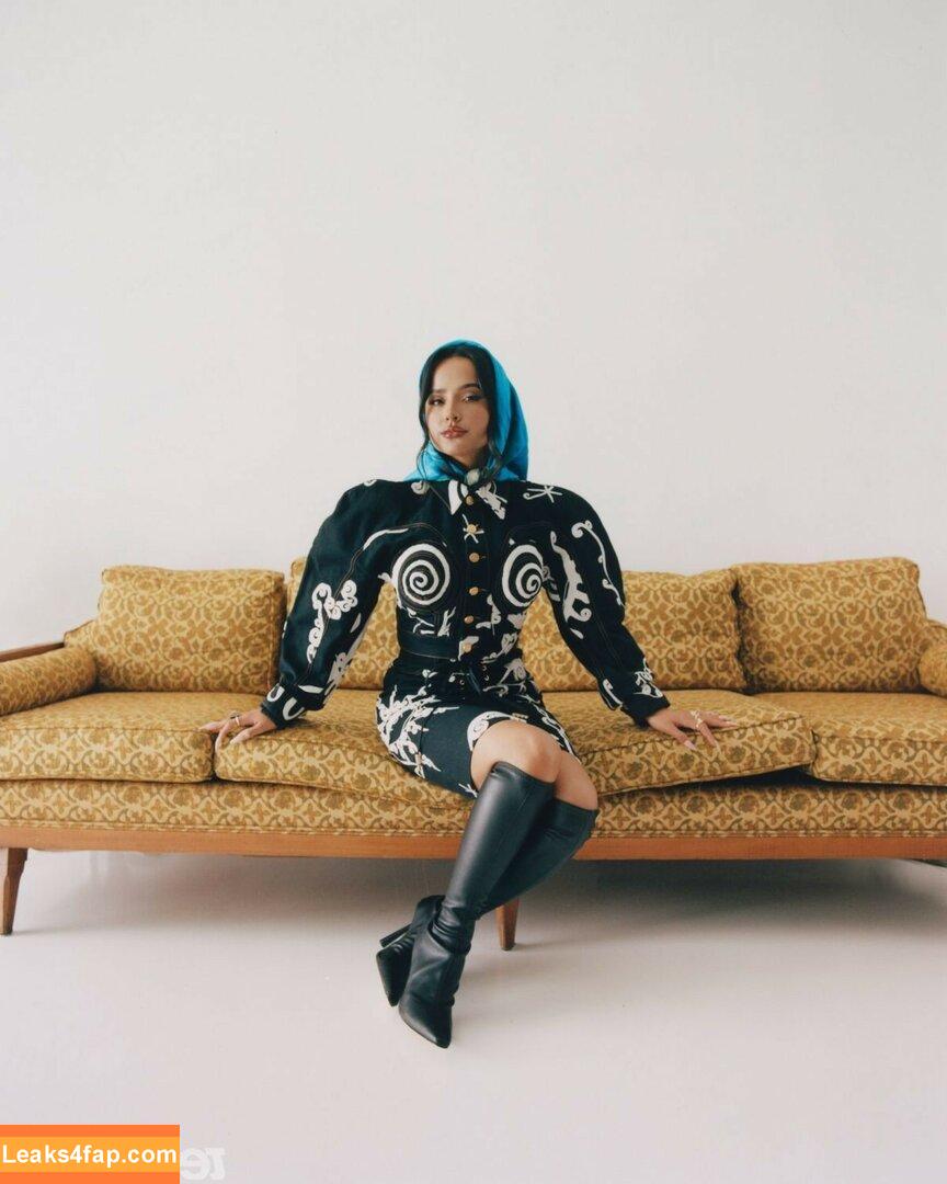 Becky G / Reggaeton singer / iambeckyg / missbeckyfeet leaked photo photo #1021