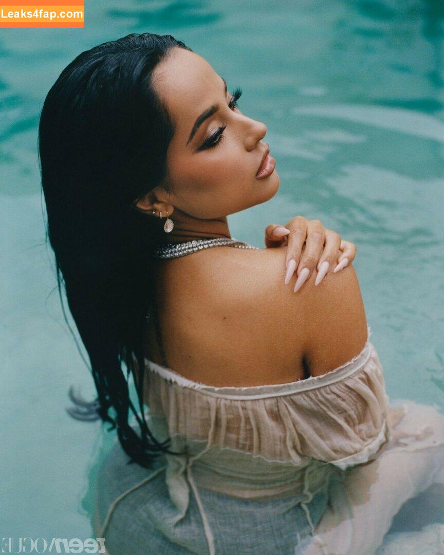 Becky G / Reggaeton singer / iambeckyg / missbeckyfeet leaked photo photo #1026