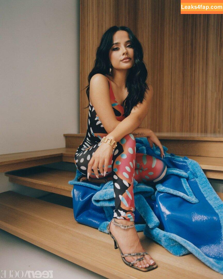 Becky G / Reggaeton singer / iambeckyg / missbeckyfeet leaked photo photo #1031
