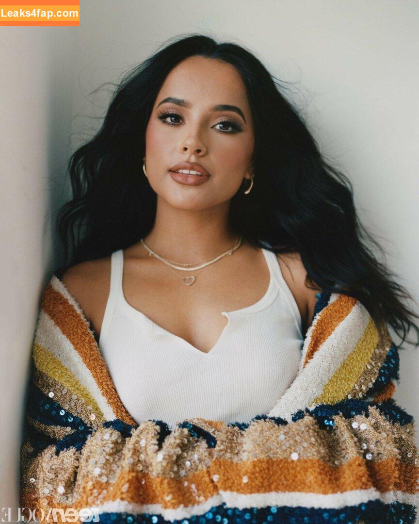Becky G / Reggaeton singer / iambeckyg / missbeckyfeet leaked photo photo #1033