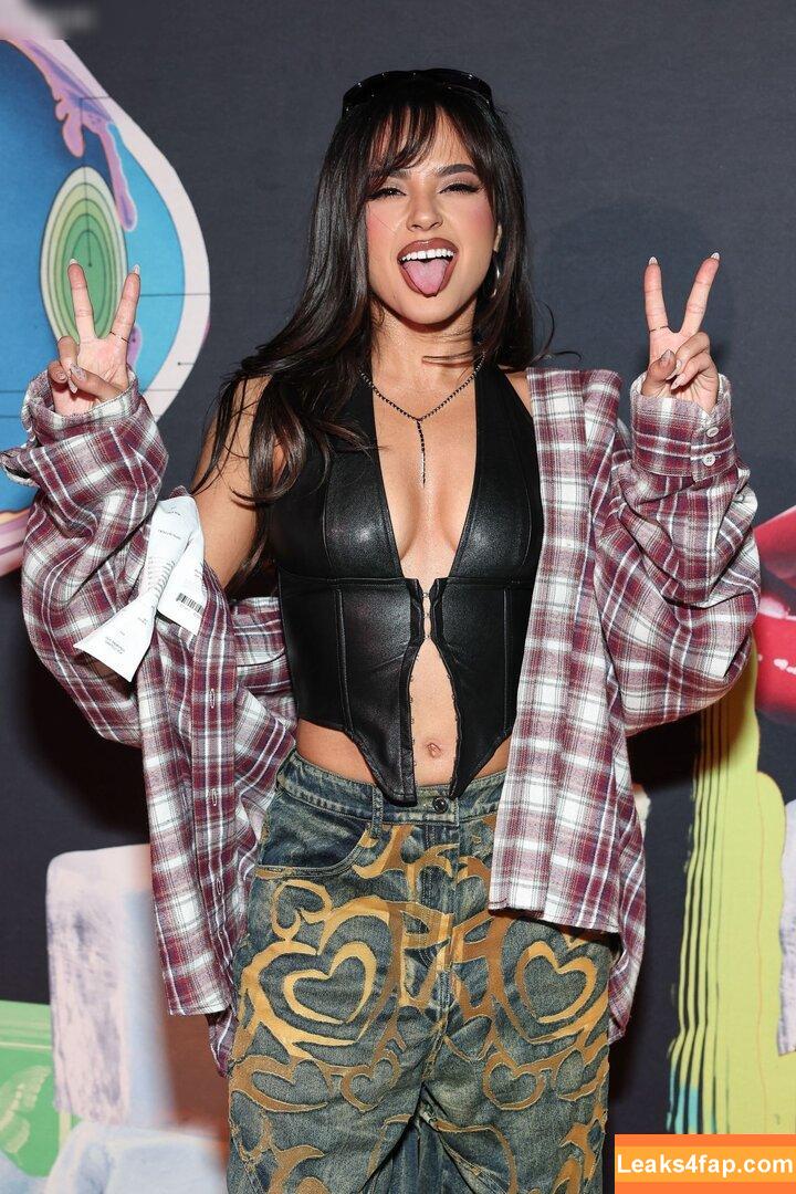 Becky G / Reggaeton singer / iambeckyg / missbeckyfeet leaked photo photo #1068