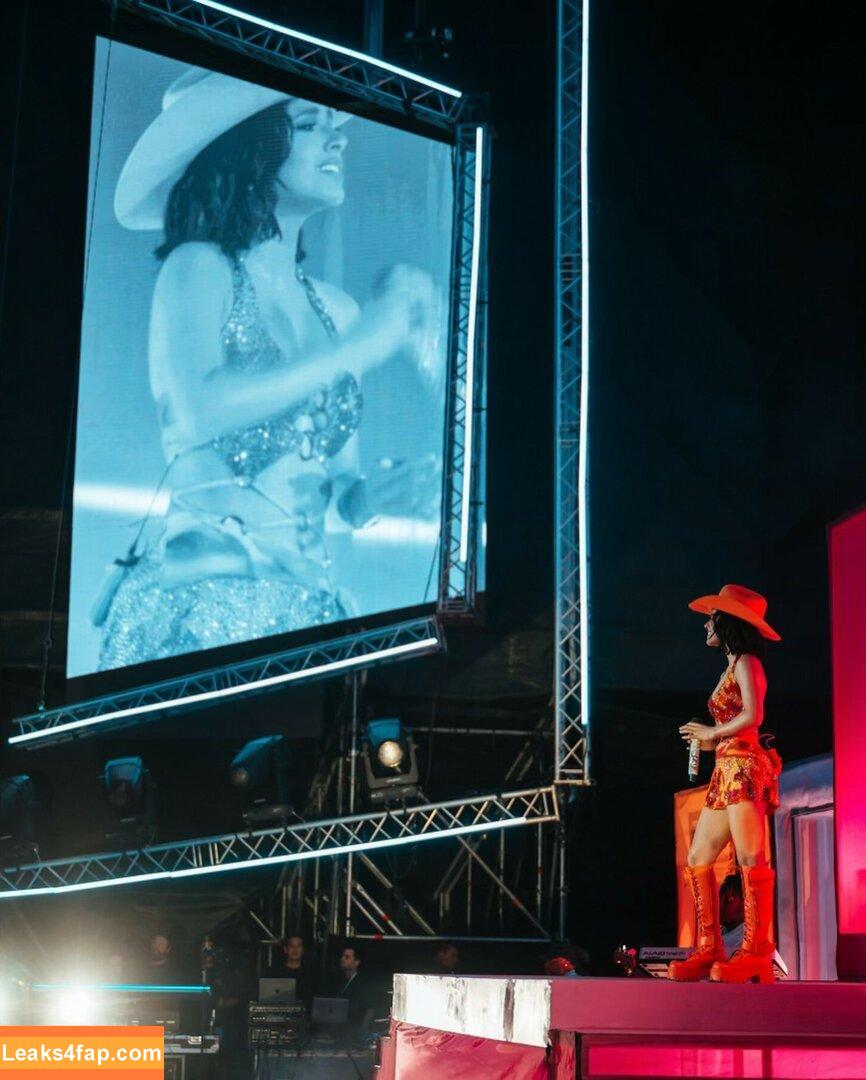 Becky G / Reggaeton singer / iambeckyg / missbeckyfeet leaked photo photo #1096