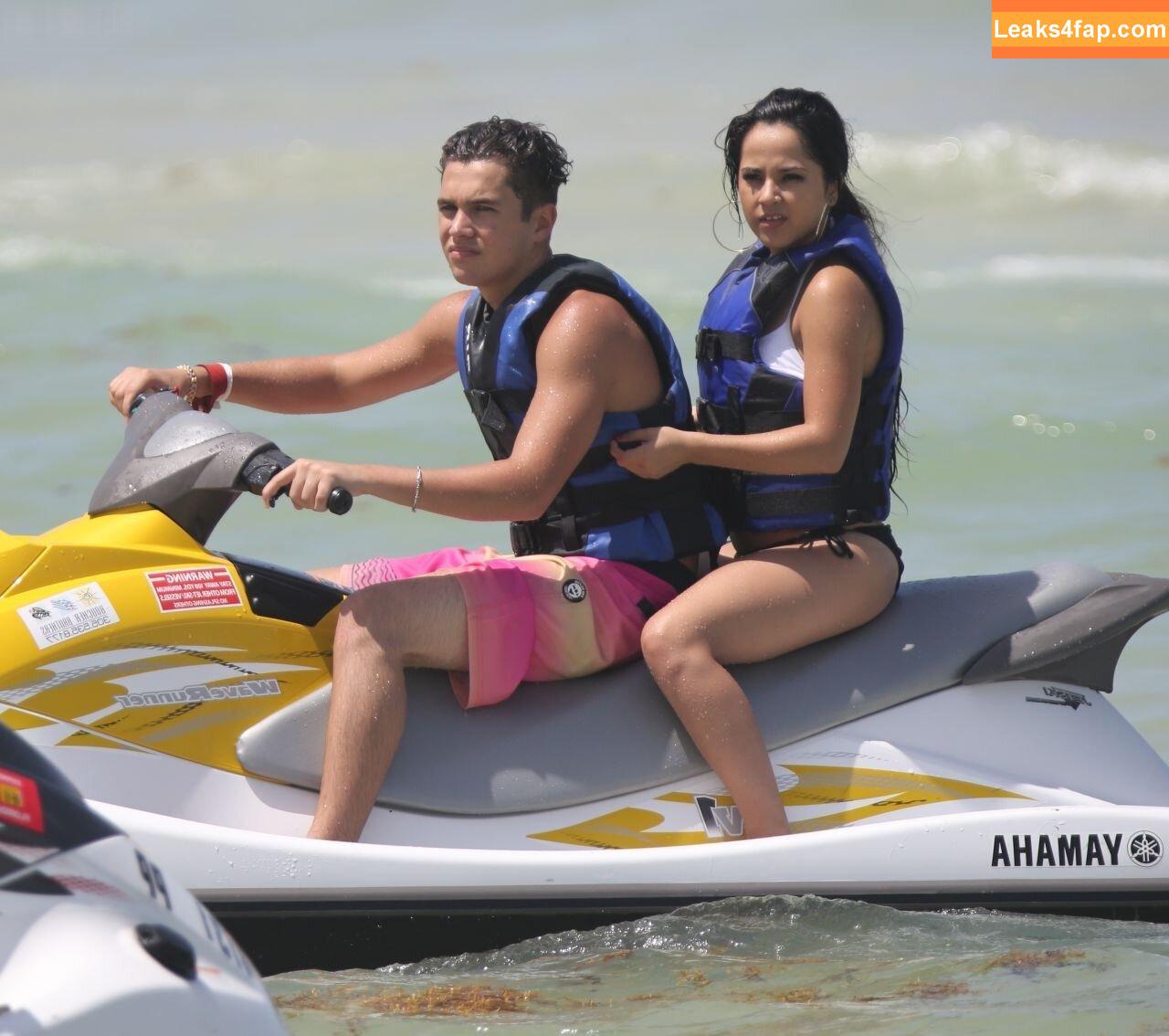 Becky G / Reggaeton singer / iambeckyg / missbeckyfeet leaked photo photo #1123