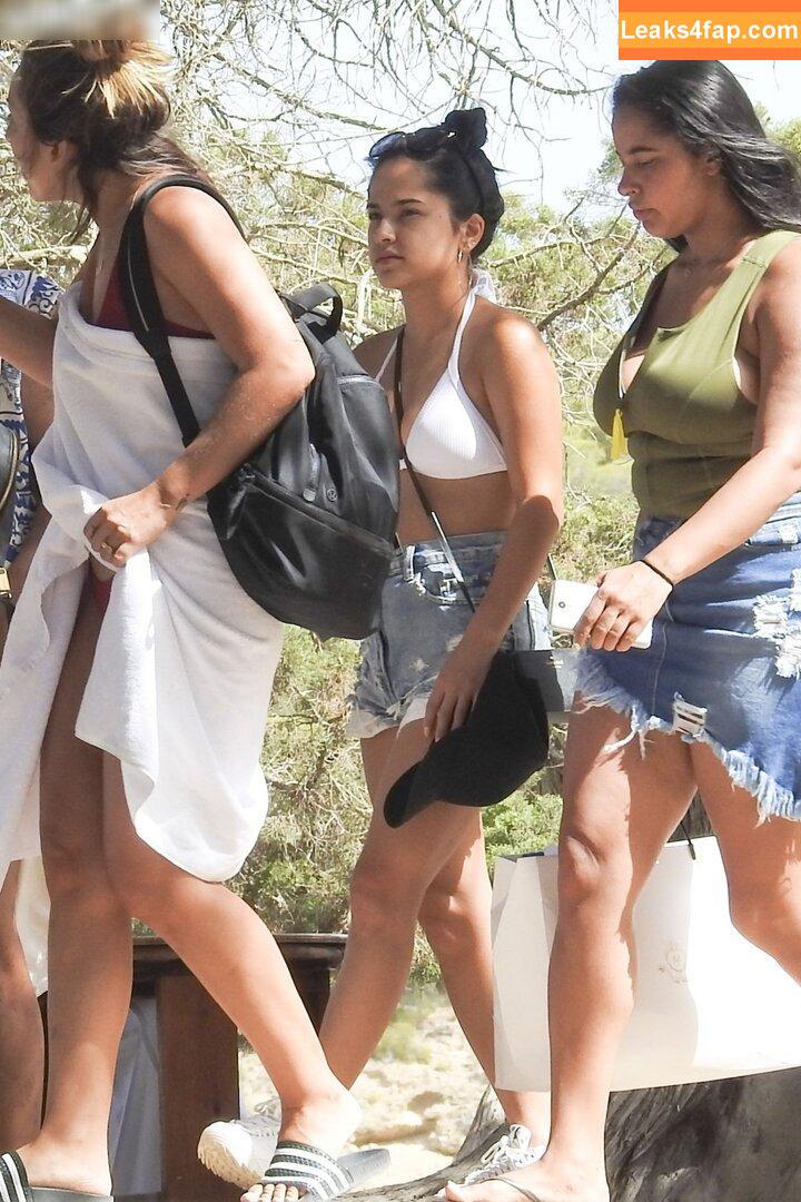 Becky G / Reggaeton singer / iambeckyg / missbeckyfeet leaked photo photo #1136