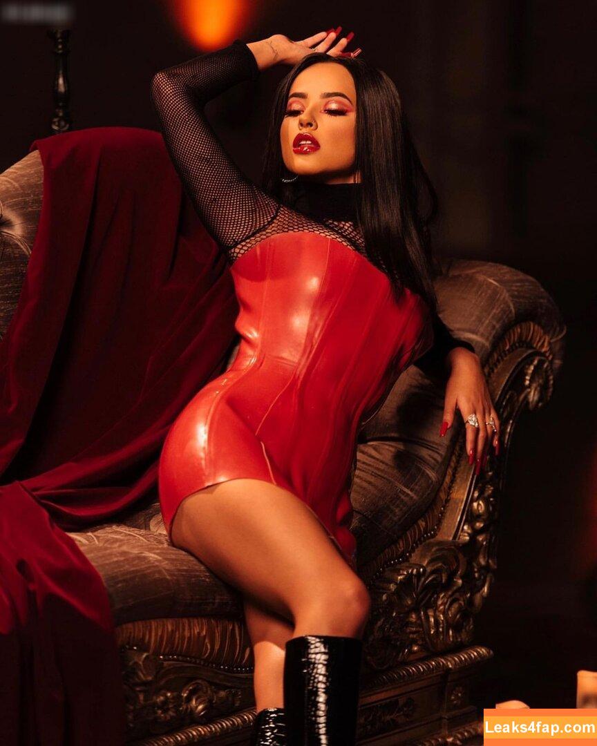 Becky G / Reggaeton singer / iambeckyg / missbeckyfeet leaked photo photo #1148