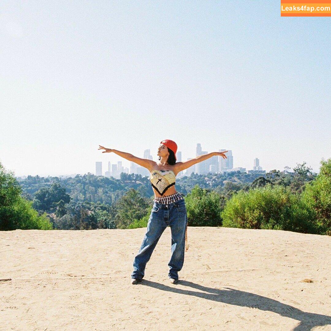 Becky G / Reggaeton singer / iambeckyg / missbeckyfeet leaked photo photo #1159