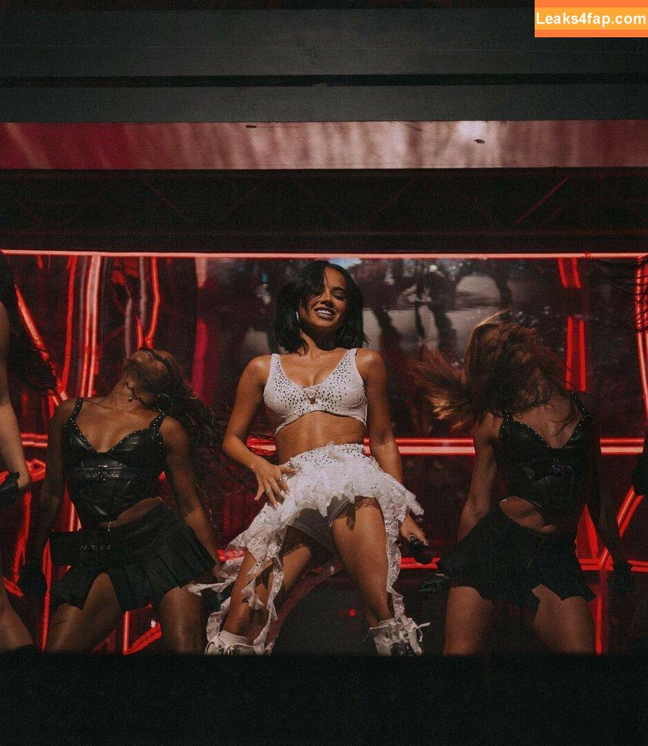 Becky G / Reggaeton singer / iambeckyg / missbeckyfeet leaked photo photo #1168