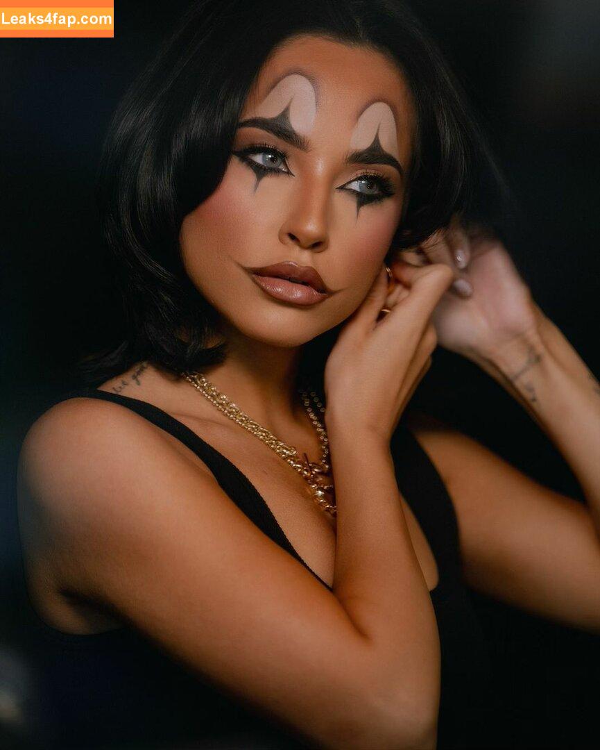 Becky G / Reggaeton singer / iambeckyg / missbeckyfeet leaked photo photo #1215