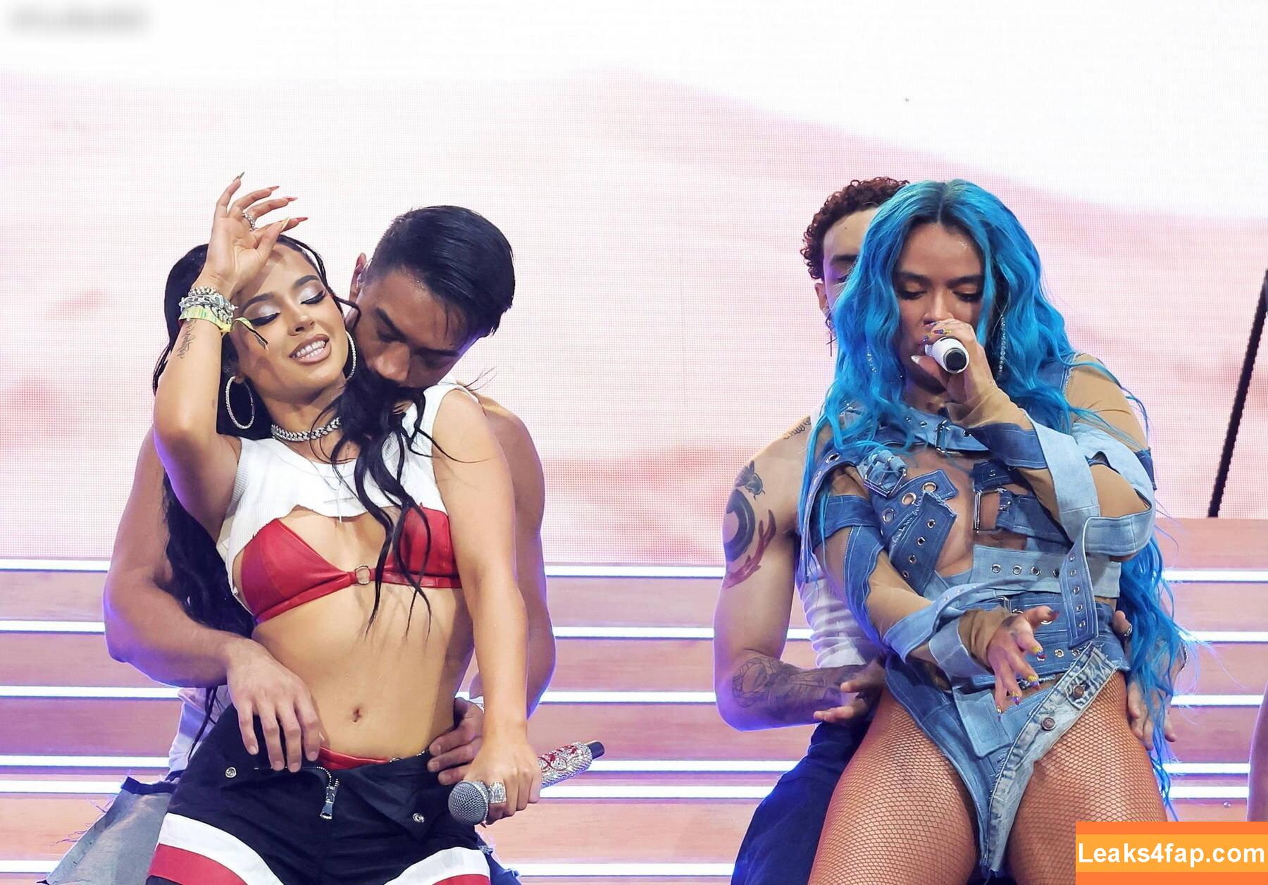 Becky G / Reggaeton singer / iambeckyg / missbeckyfeet leaked photo photo #1333