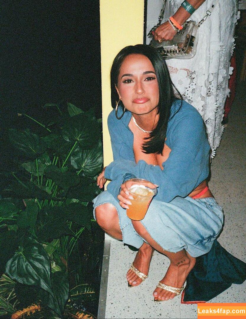 Becky G / Reggaeton singer / iambeckyg / missbeckyfeet leaked photo photo #1619