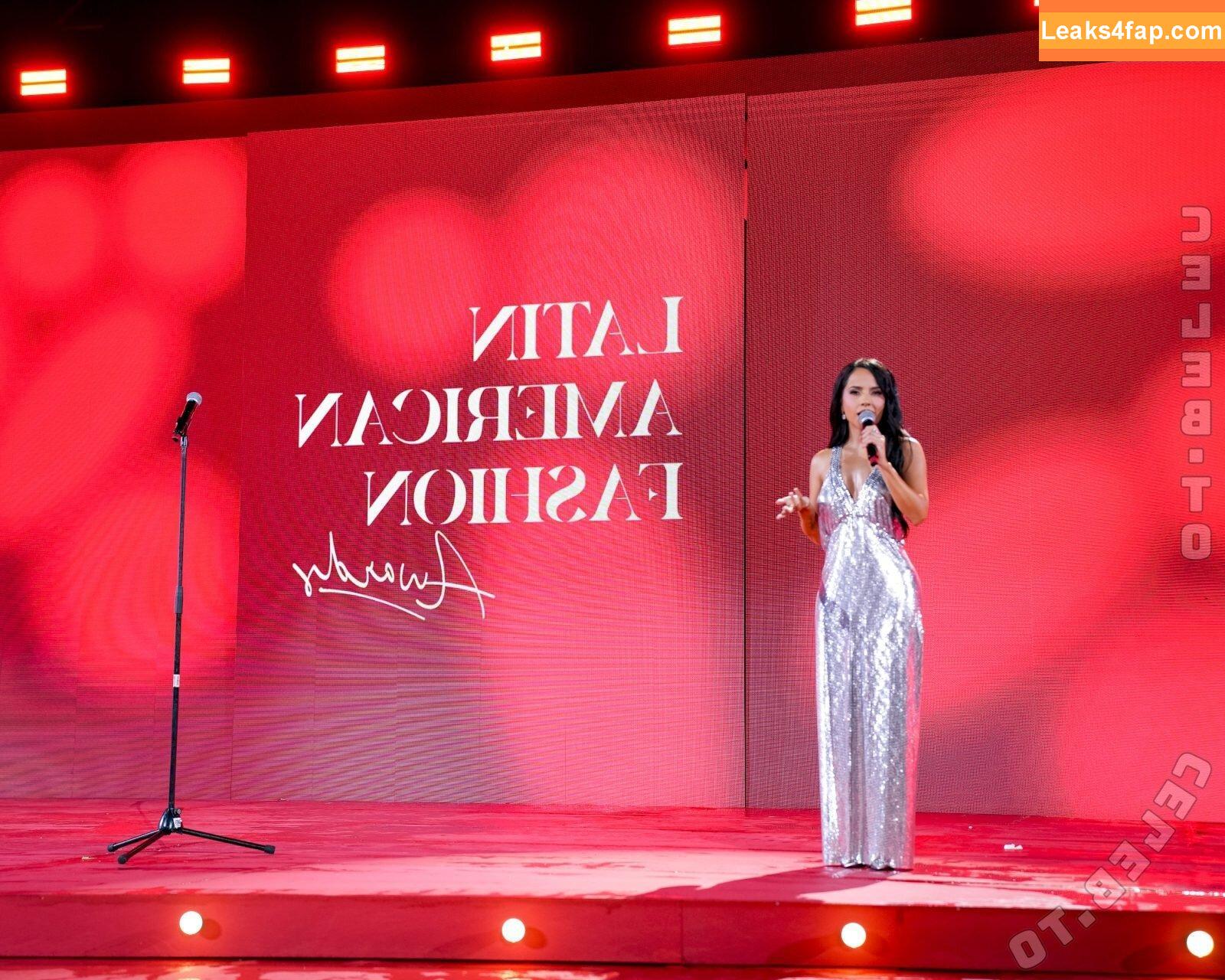 Becky G / Reggaeton singer / iambeckyg / missbeckyfeet слитое фото фото #1650