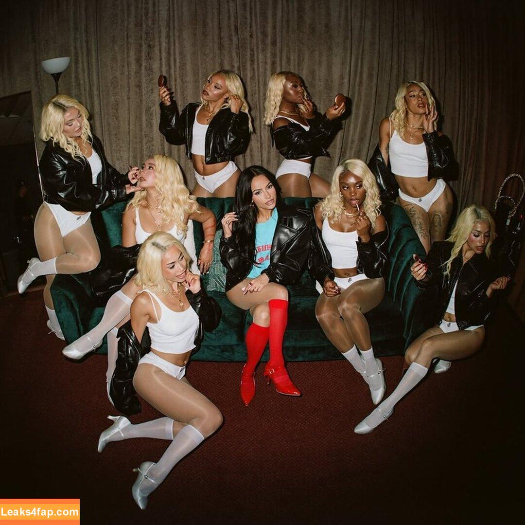 Becky G / Reggaeton singer / iambeckyg / missbeckyfeet leaked photo photo #1782