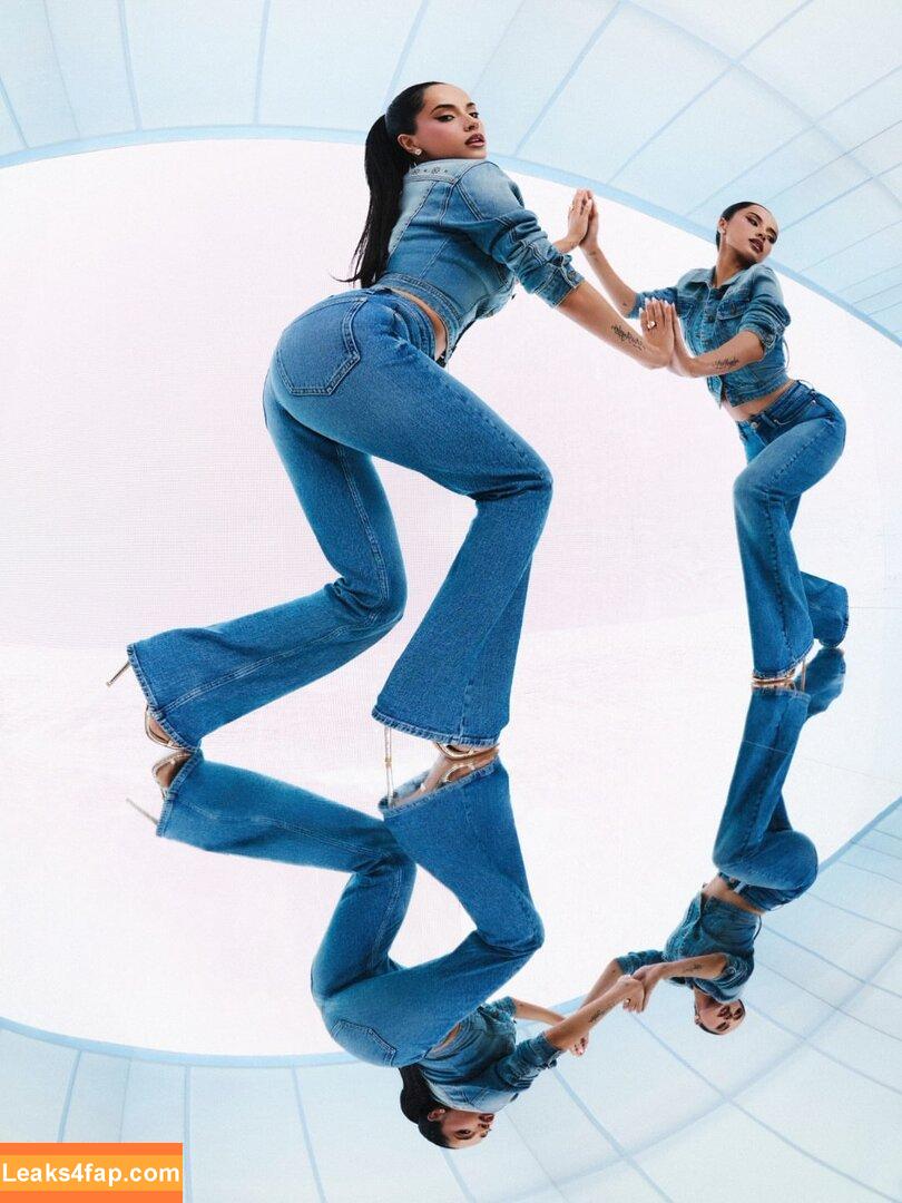 Becky G / Reggaeton singer / iambeckyg / missbeckyfeet leaked photo photo #1866