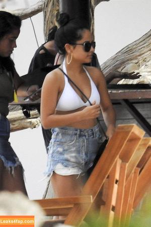 Becky G photo #1138