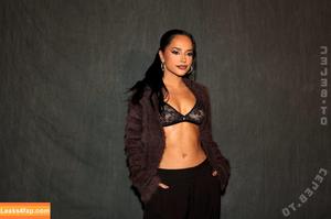 Becky G фото #1667