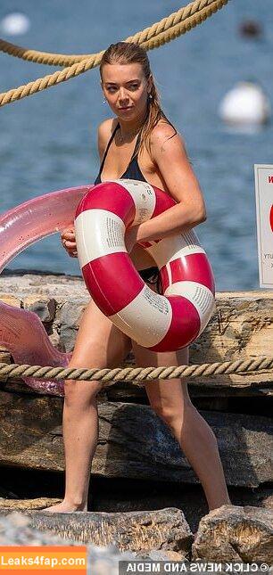 Becky Hill / beckyhill leaked photo photo #0065