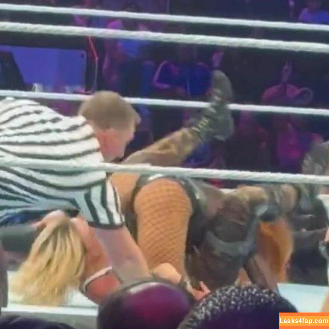 Becky Lynch / beckylynchwwe leaked photo photo #0407