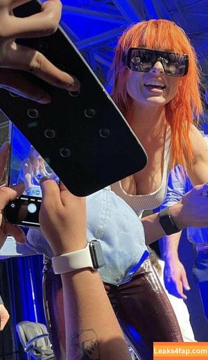 Becky Lynch photo #0093