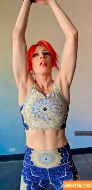 Becky Lynch фото #0152