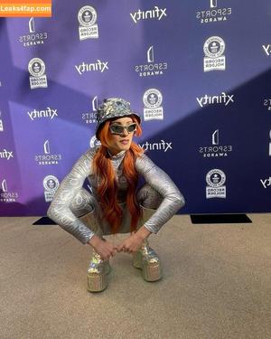 Becky Lynch photo #0382