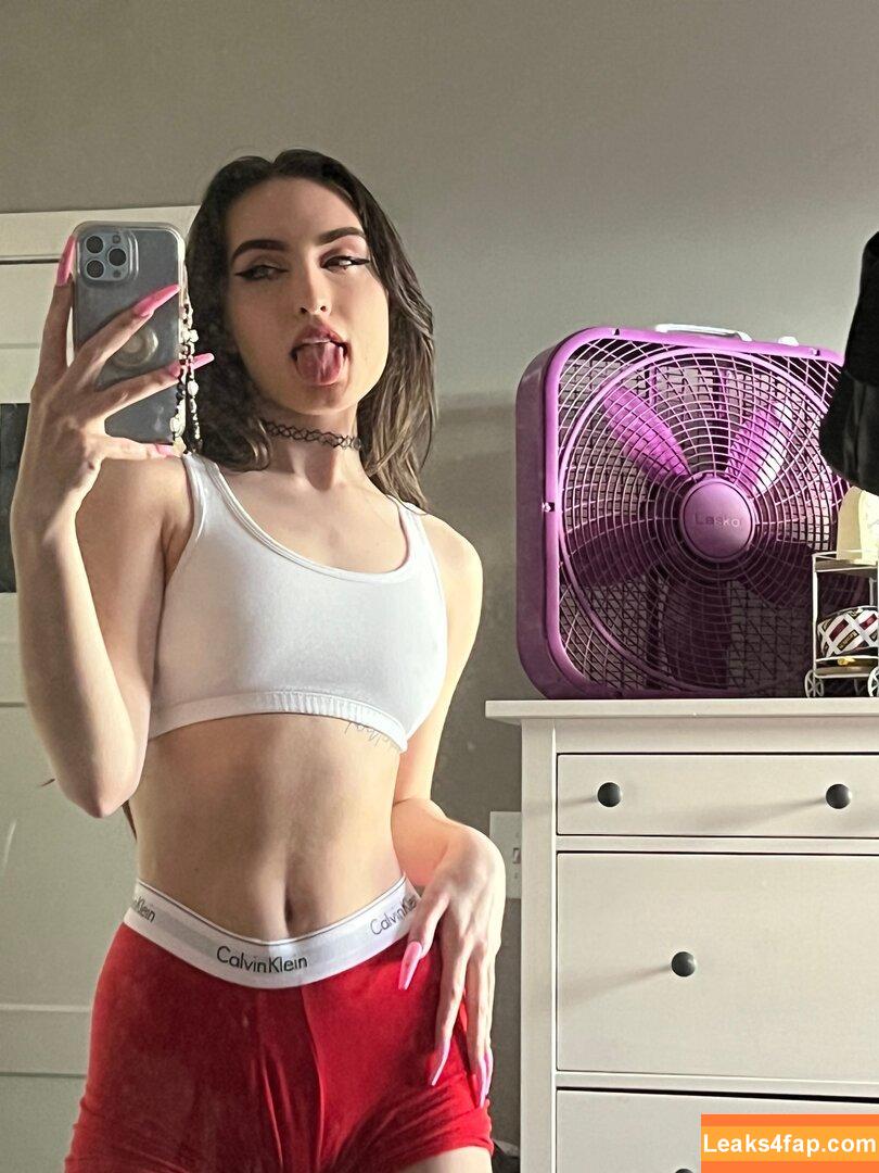 Beebee ASMR / beebeeasmr / beebeeasmr18 / weloveasmr leaked photo photo #0003