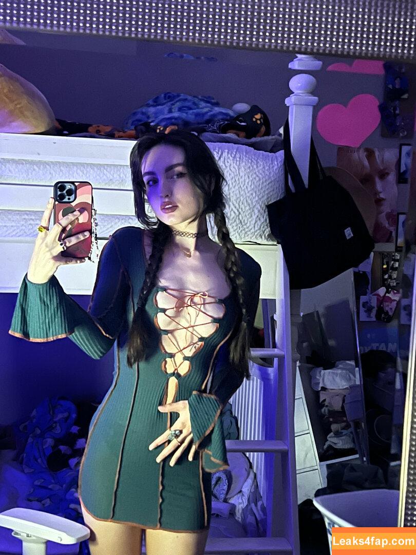 Beebee ASMR / beebeeasmr / beebeeasmr18 / weloveasmr leaked photo photo #0031