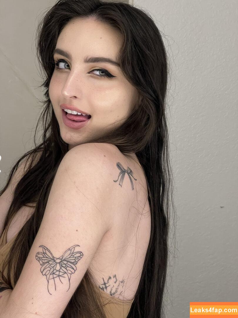 Beebee ASMR / beebeeasmr / beebeeasmr18 / weloveasmr leaked photo photo #0108