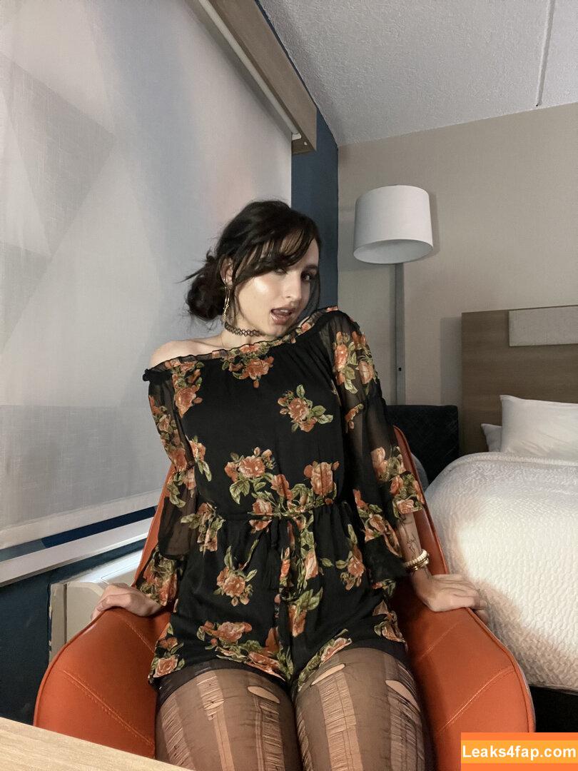 Beebee ASMR / beebeeasmr / beebeeasmr18 / weloveasmr leaked photo photo #0117