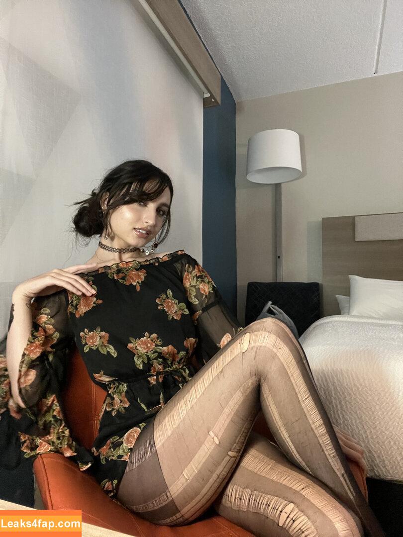 Beebee ASMR / beebeeasmr / beebeeasmr18 / weloveasmr leaked photo photo #0121