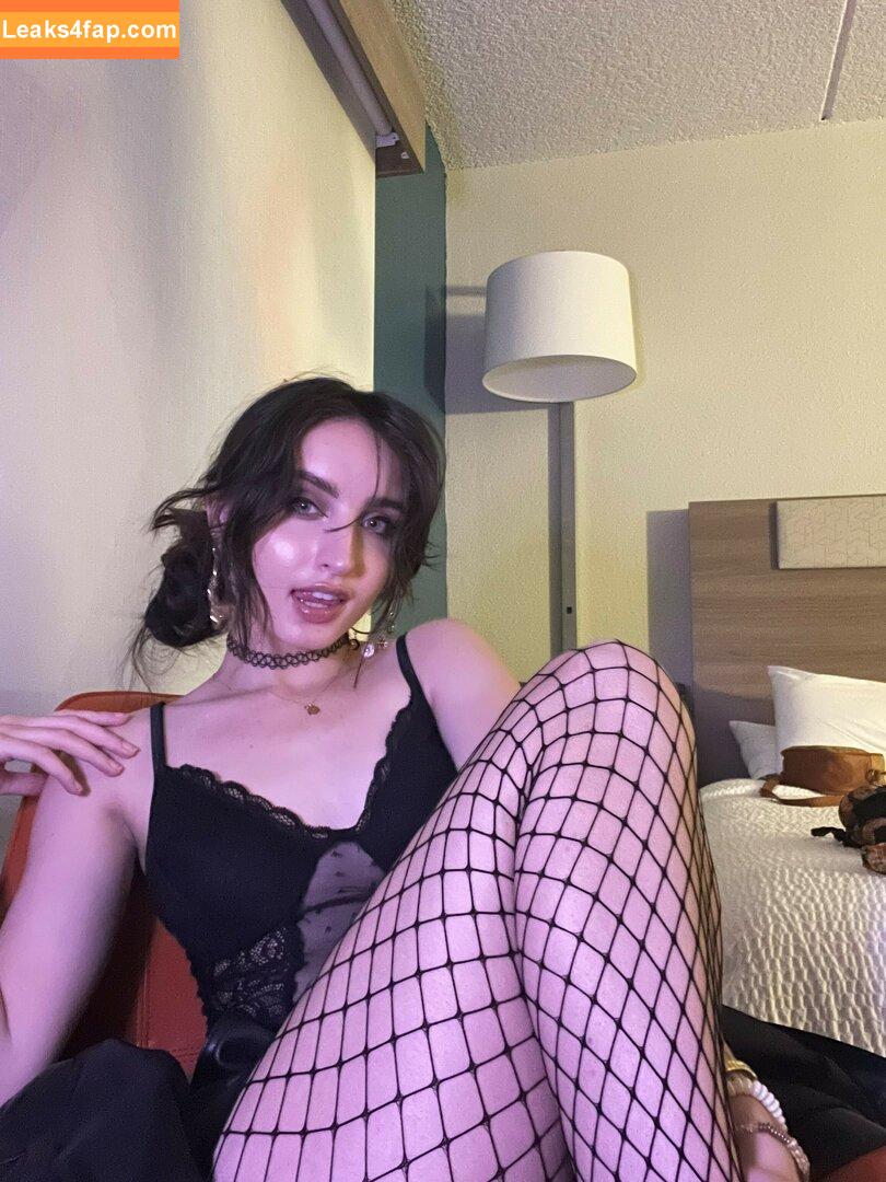 Beebee ASMR / beebeeasmr / beebeeasmr18 / weloveasmr leaked photo photo #0124
