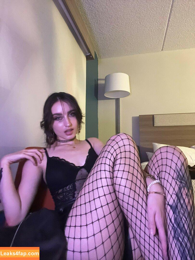 Beebee ASMR / beebeeasmr / beebeeasmr18 / weloveasmr leaked photo photo #0125