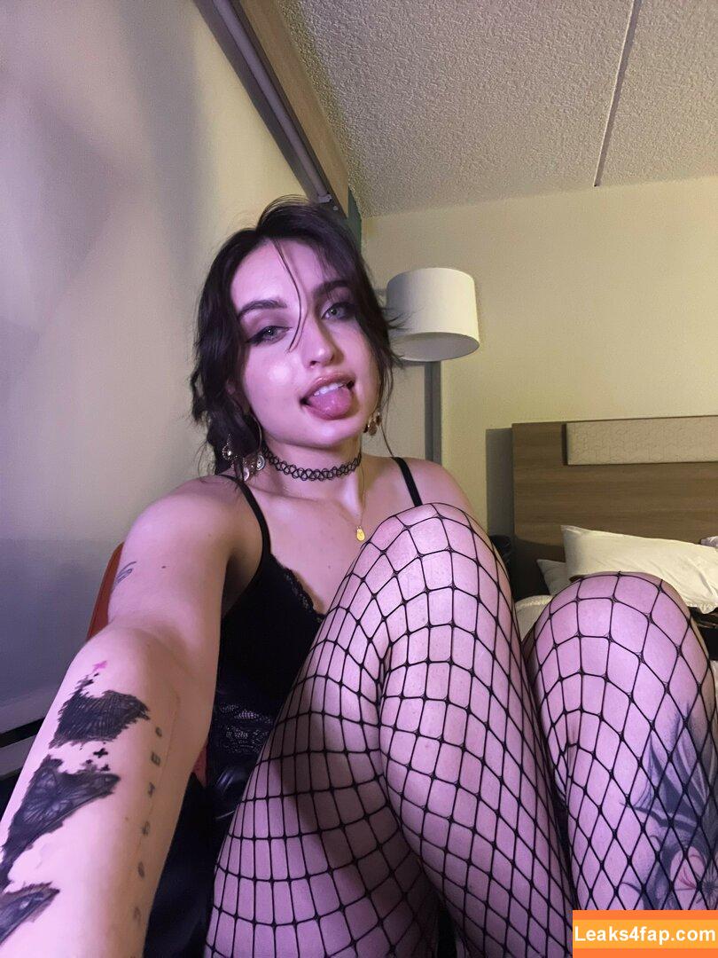 Beebee ASMR / beebeeasmr / beebeeasmr18 / weloveasmr leaked photo photo #0127