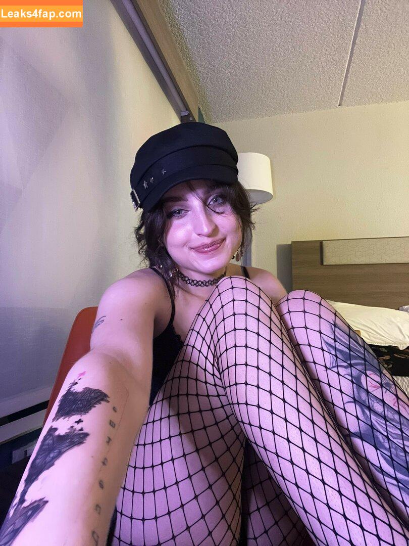 Beebee ASMR / beebeeasmr / beebeeasmr18 / weloveasmr leaked photo photo #0128