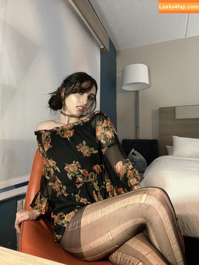 Beebee ASMR / beebeeasmr / beebeeasmr18 / weloveasmr leaked photo photo #0132
