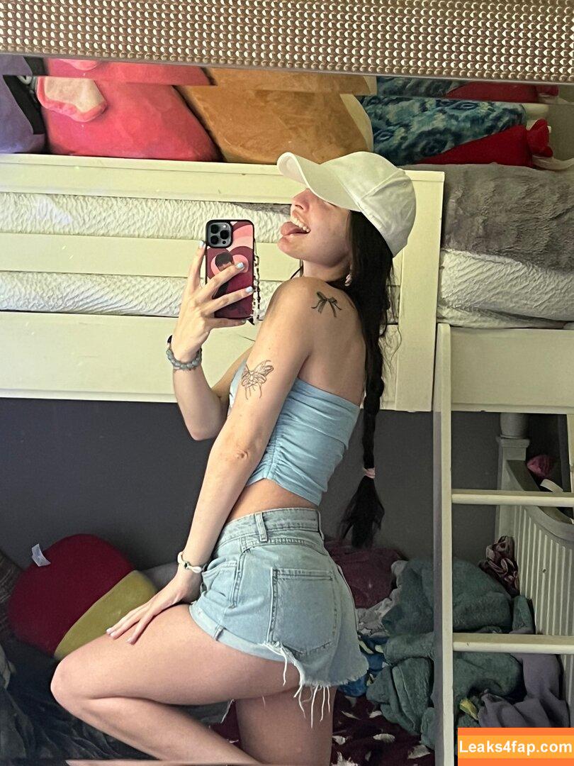 Beebee ASMR / beebeeasmr / beebeeasmr18 / weloveasmr leaked photo photo #0143