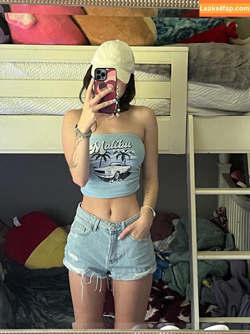 Beebee ASMR / beebeeasmr / beebeeasmr18 / weloveasmr leaked photo photo #0149