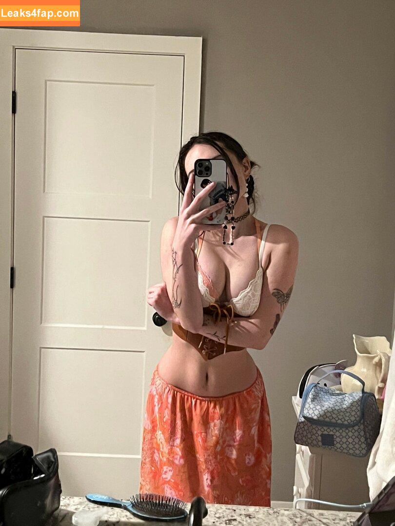 Beebee ASMR / beebeeasmr / beebeeasmr18 / weloveasmr leaked photo photo #0540